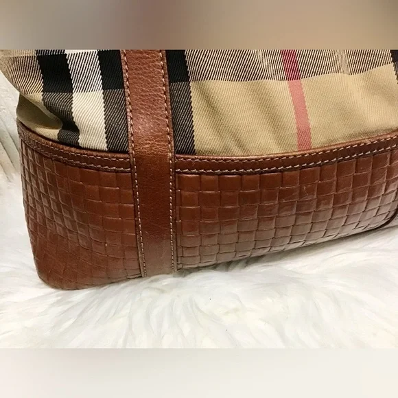 Burberry Bags - Picture 8 of 16